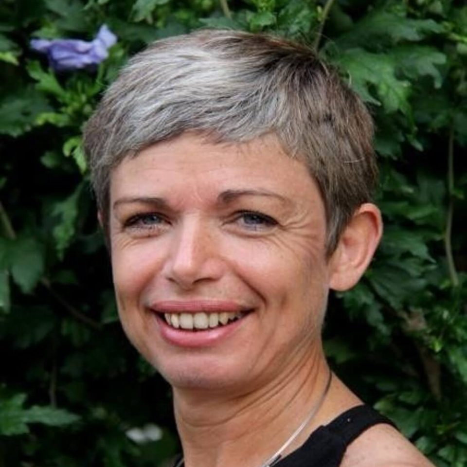 CLAIRE POUELALOUEN